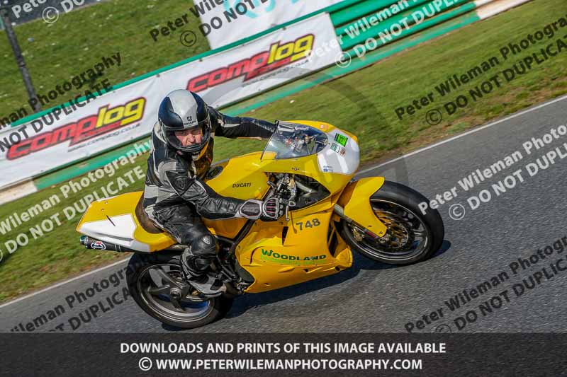 PJM Wedding Photography;enduro digital images;event digital images;eventdigitalimages;mallory park;mallory park photographs;mallory park trackday;mallory park trackday photographs;no limits trackdays;peter wileman photography;racing digital images;trackday digital images;trackday photos